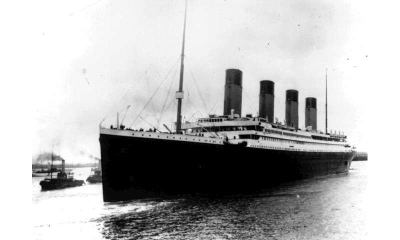 Plan to retrieve Titanic radio spurs debate on human remains