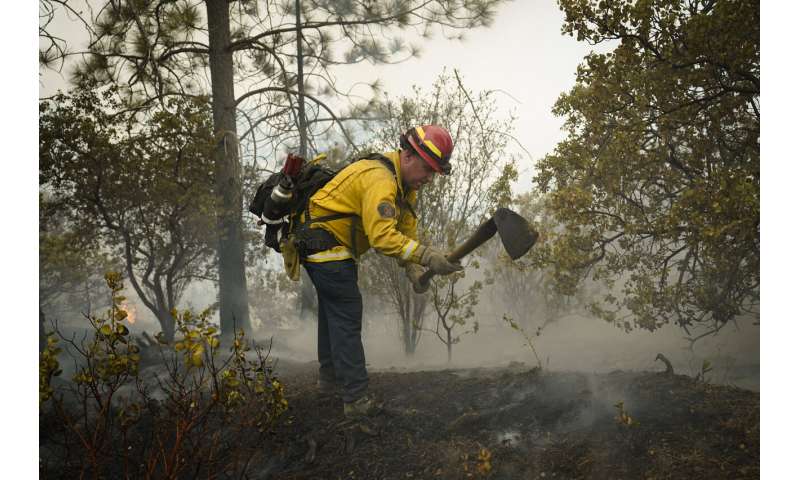 Gusty winds pose continued wildfire threats in California