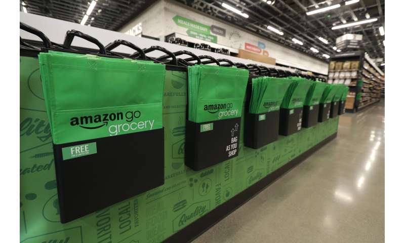 Keine Kasse erforderlich: Amazon eröffnet ein kassenloses Lebensmittelgeschäft