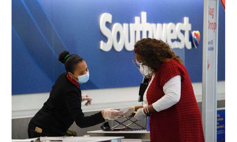 Southwest Airlines sent notices to more than 6,800 workers warning of layoffs if it doesn't reach agreement with unions on spend
