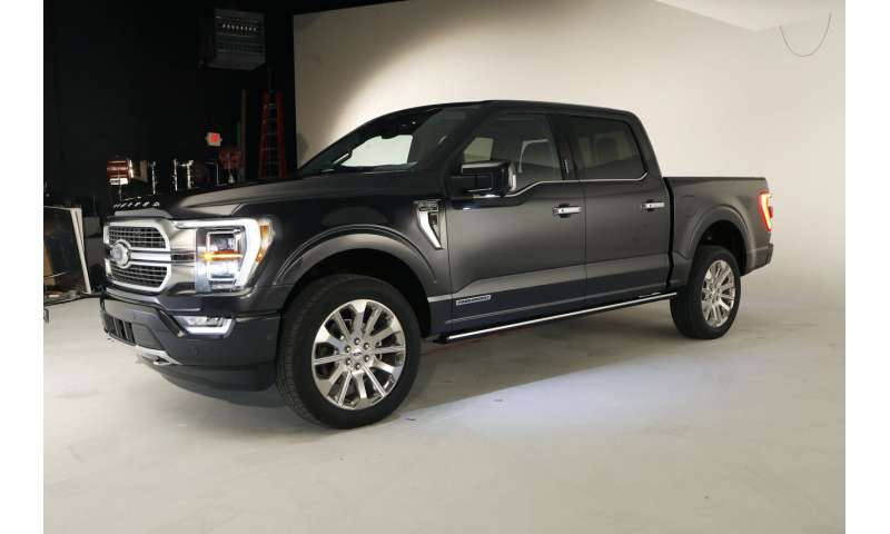 Ford plays it safe with revamped F-150, focuses on interior