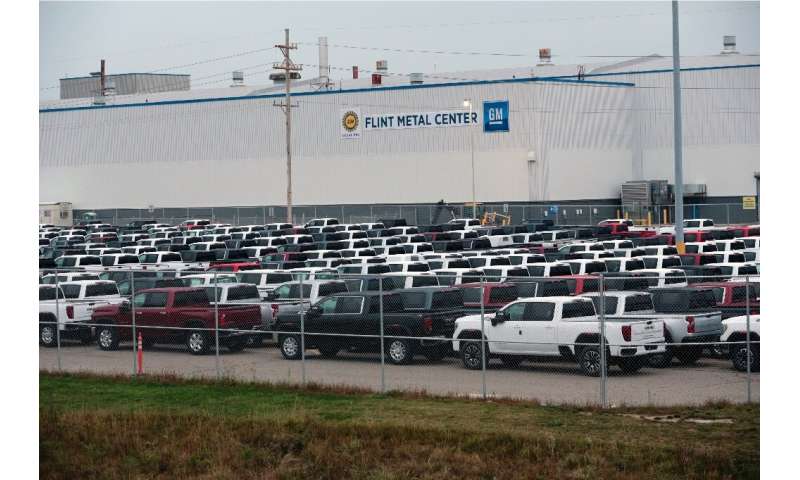 General Motors said it aims to reopen most US and Canadian manufacturing operations on May 18 as it reported a steep drop in fir