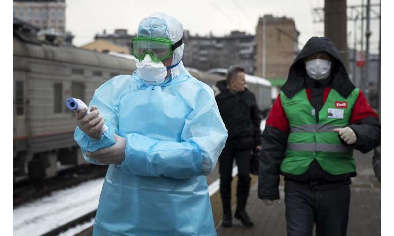 Moscow targets Chinese with raids amid virus fears