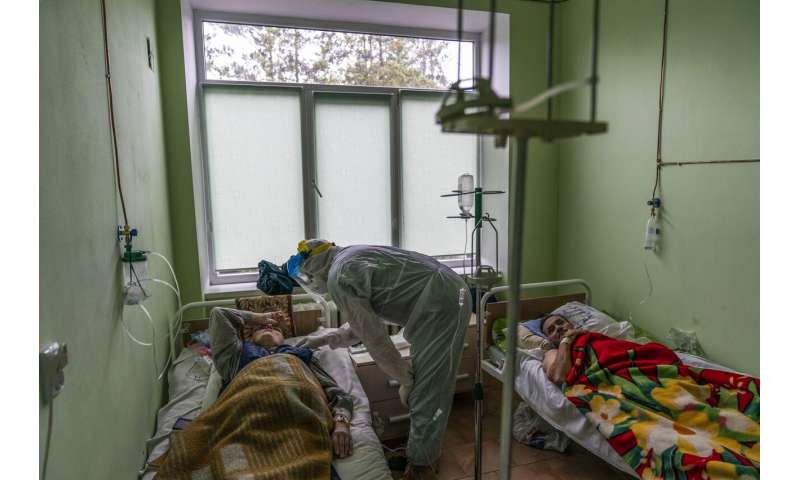 'Catastrophically short of doctors': Virus surges in Ukraine