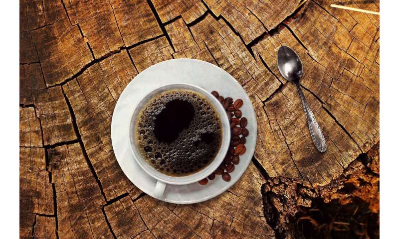 نوشیدن قهوه مرگ و میر ناشی از سرطان کبد را کاهش میدهد