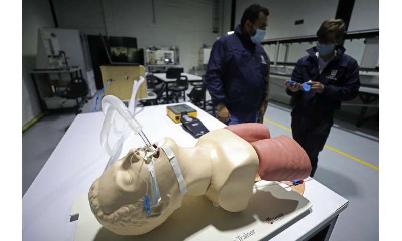 Colombia rushes to make cheap ventilators for COVID patients
