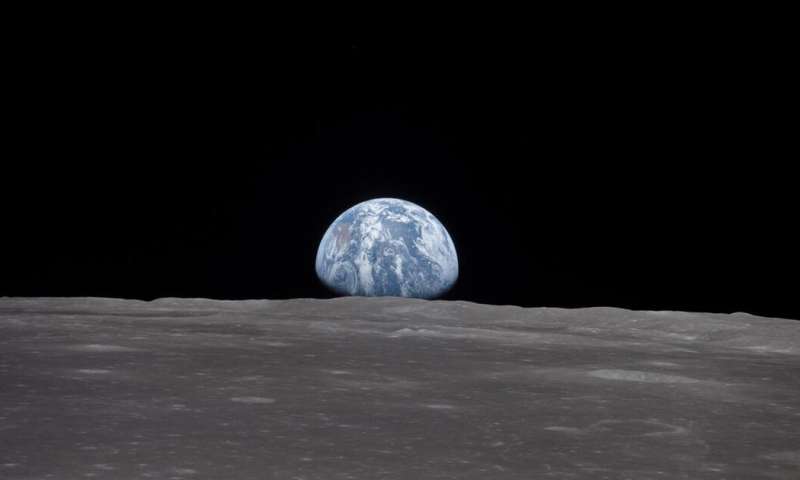 Cool discovery: new studies confirm moon has icy poles