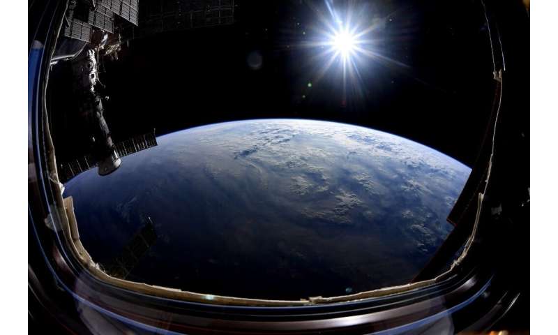 Os terráqueos planos dão pouco crédito às fotografias da Terra tiradas do espaço e estão convencidas de que a NASA está cometendo um gia