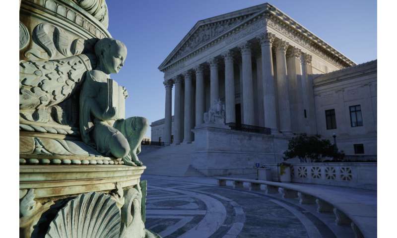 Google, Oracle meet in copyright clash at Supreme Court
