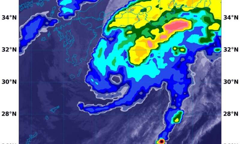 NASA shows heaviest rainfall displaced in Typhoon Chan-hom
