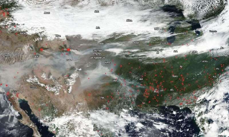NOAA-NASA Suomi NPP captures fires and aerosols across America