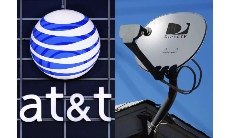 Pandemic hurts AT&T in 3rd quarter, wireless unit stable