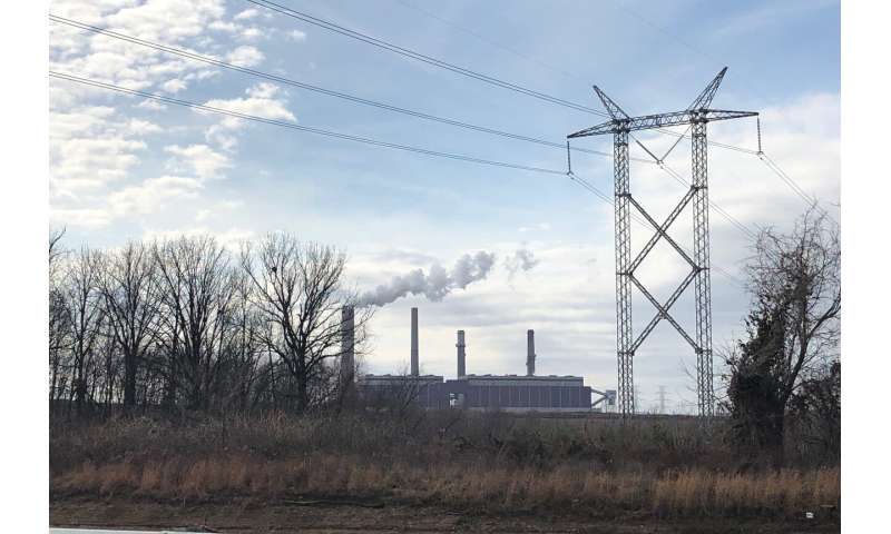 Shuttering fossil fuel power plants may cost less than expected