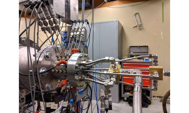 Simple, fuel-efficient rocket engine could enable cheaper, lighter spacecraft