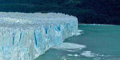 Stability of the largest piece of ice on Earth at risk of ocean warming.
