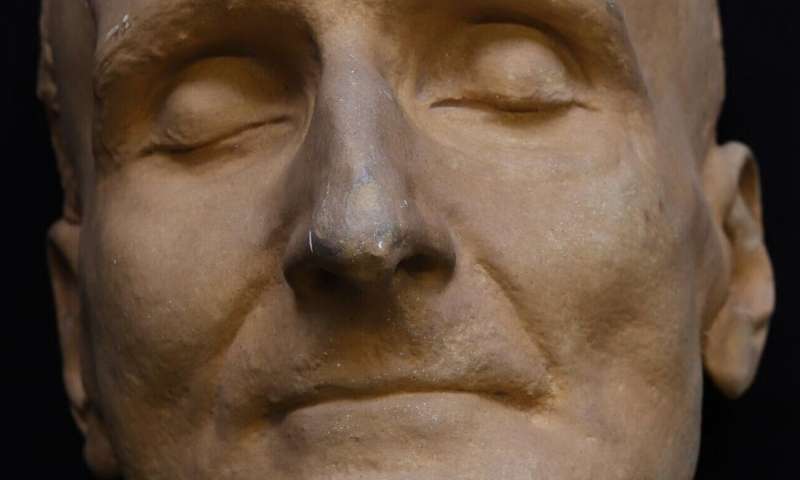 The journey of a death mask of German playwright Frank Wedekind
