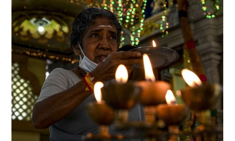 大流行暗淡了排灯节的灯光，这是一年中最大的印度教假期