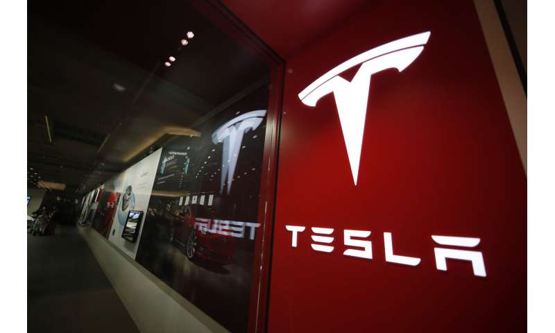 US agency investigating Tesla front suspension failures