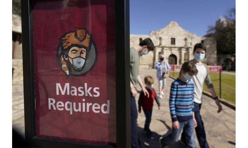 Study finds mask mandates, dining out influence virus spread