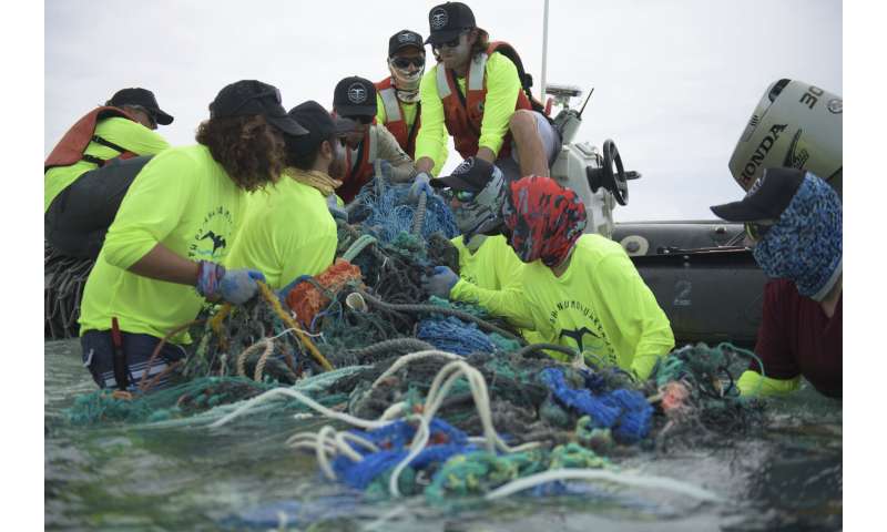 Expedition hauls tons of plastic out of remote Hawaii atolls