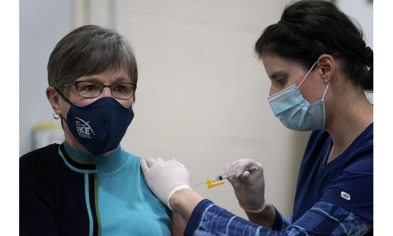 Vaccination drive enters new phase in US and Britain