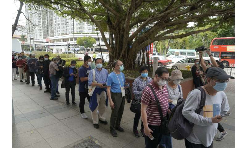 香港疫苗接种运动努力获得公众信任