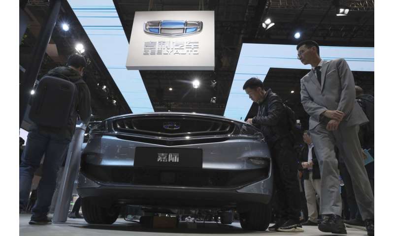 China's Geely, Baidu announce electric car ventures