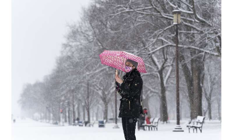 Major storm heads to Northeast after blanketing Midwest