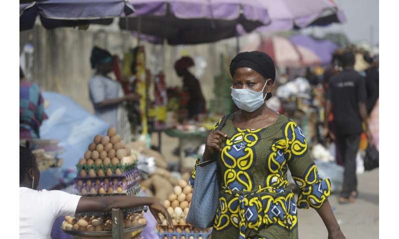 Nigerian scientist studies country's coronavirus variant