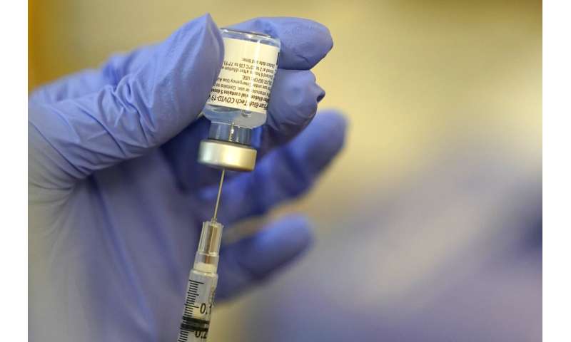 UK doctors seek review of 12-week gap between vaccine doses