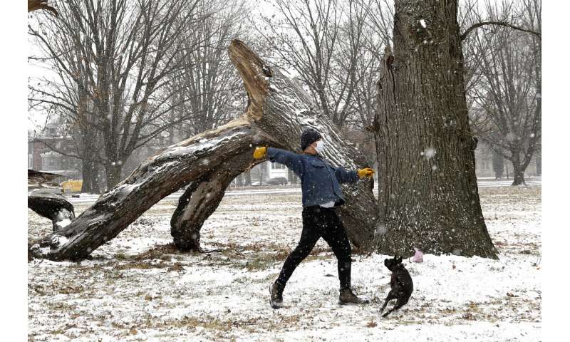 Major storm heads to Northeast after blanketing Midwest