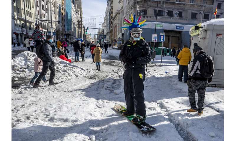 Spain shovels out of snowdrifts left by Storm Filomena