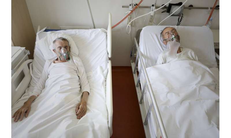 Bosnian doctors brace for new wave as virus rages in region