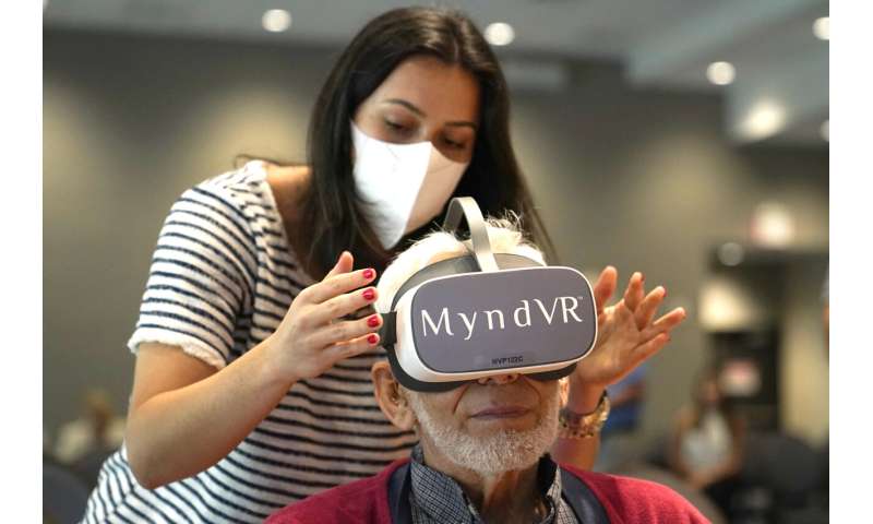 虚拟现实能帮助老年人吗?研究希望找到答案