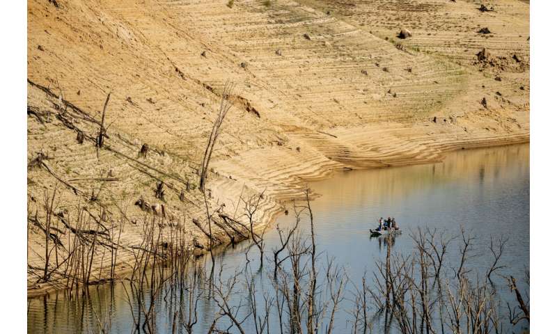 Drought ravages California's reservoirs ahead of hot summer