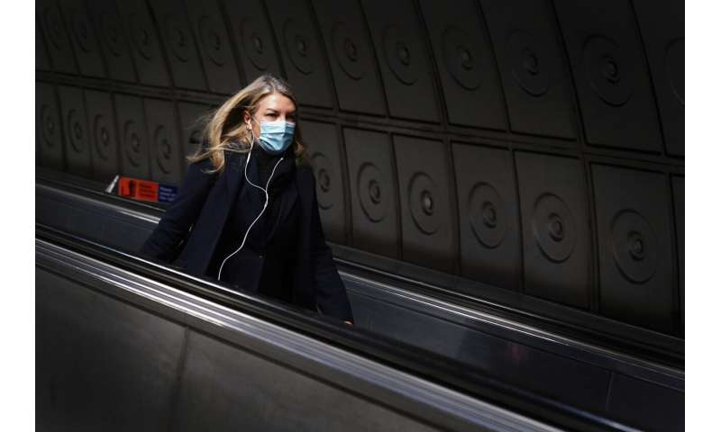 Face masks again mandatory in England to combat omicron