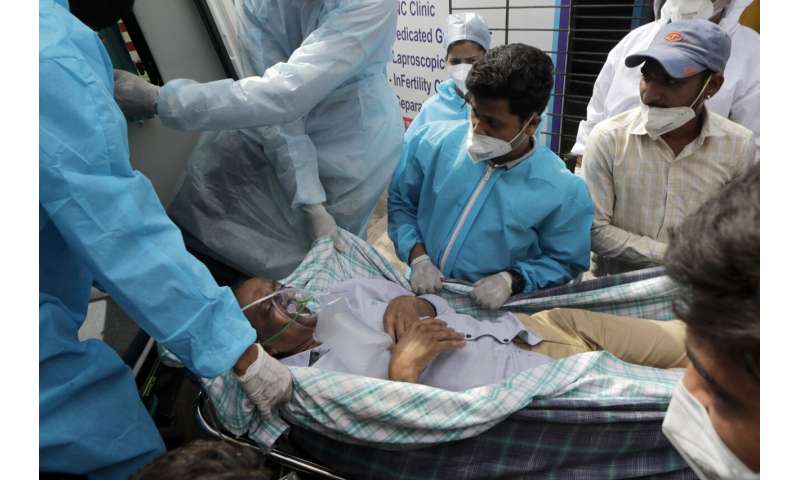 印度医院恳求氧气，国家设定病毒记录