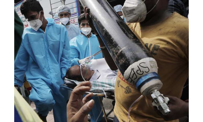印度医院恳求氧气，国家设定病毒记录