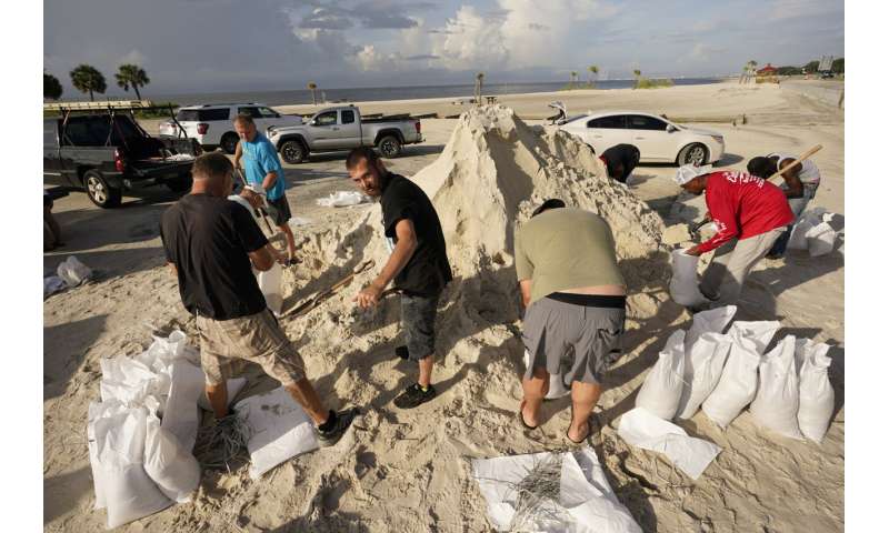 Residents warned as Louisiana braces for Hurricane Ida