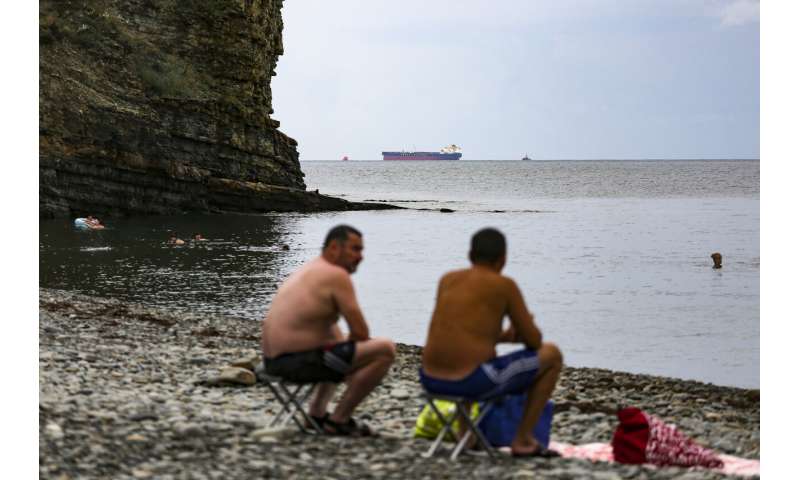 Russian investigators probe big Black Sea oil spill