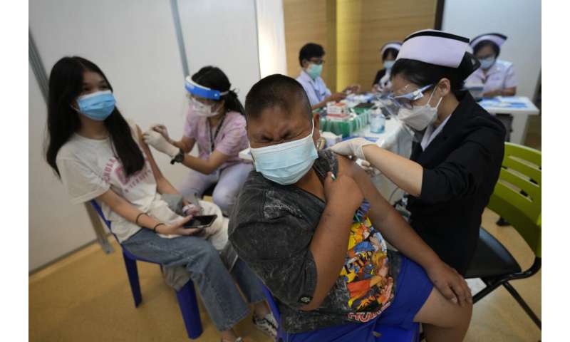 Thai campaign to vaccinate schoolchildren makes progress