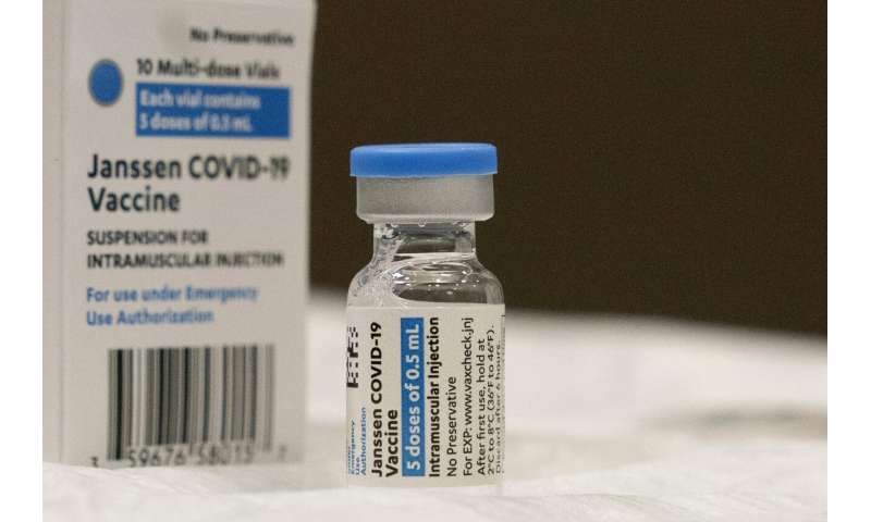 美国健康面板评论J＆J疫苗暂停稀有凝块