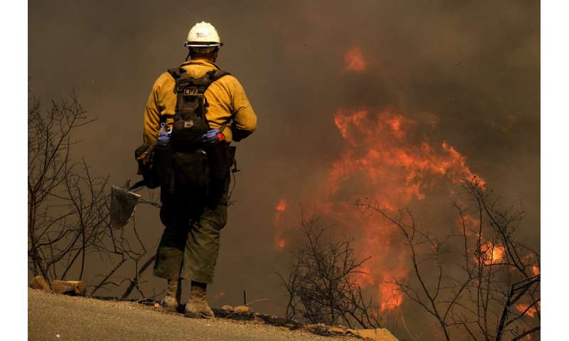 Wildfire rages in Southern California coastal mountains