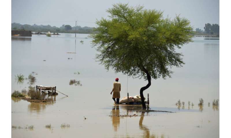 EXPLAINER: Pakistan fatal flooding has hallmarks of warming