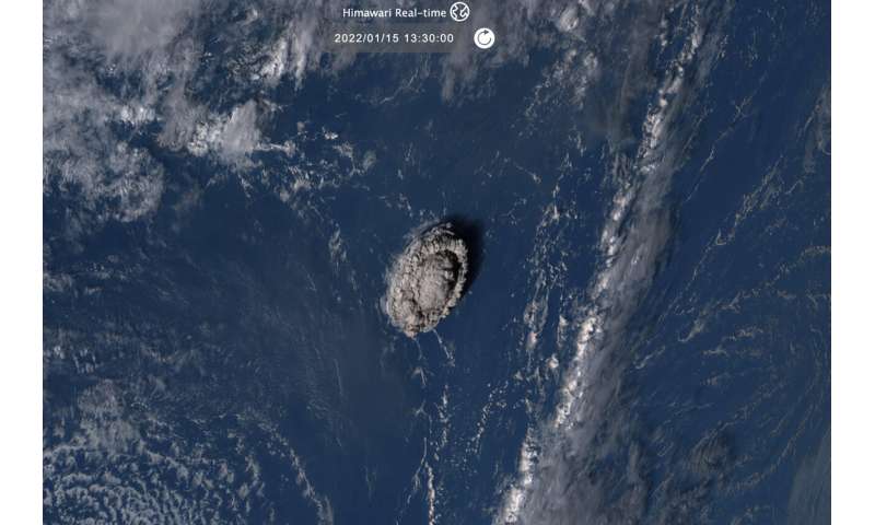 Flights sent to assess Tonga damage after volcanic eruption