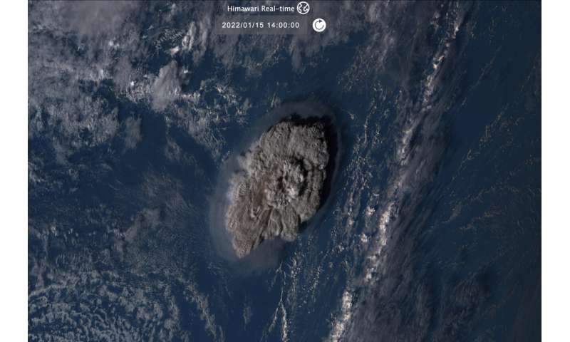 Flights sent to assess Tonga damage after volcanic eruption