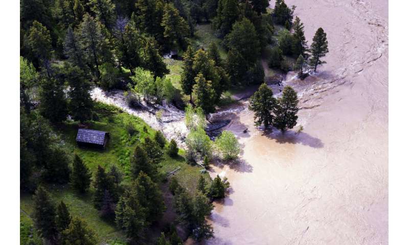 Floods leave Yellowstone landscape 'dramatically changed'