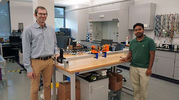LSU ME Professor Designs Tentacle-Like Robot With CISIA Funding