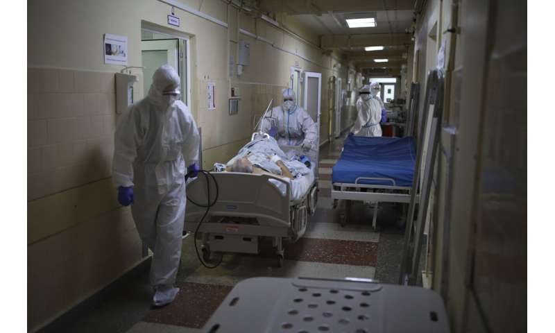 Russia's COVID-19 tally hits pandemic record due to omicron