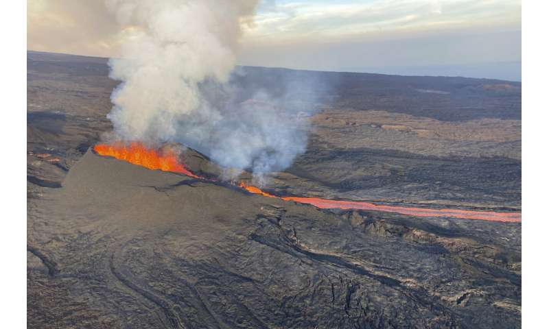 Scientists declare 2 Hawaii volcanoes have stopped erupting